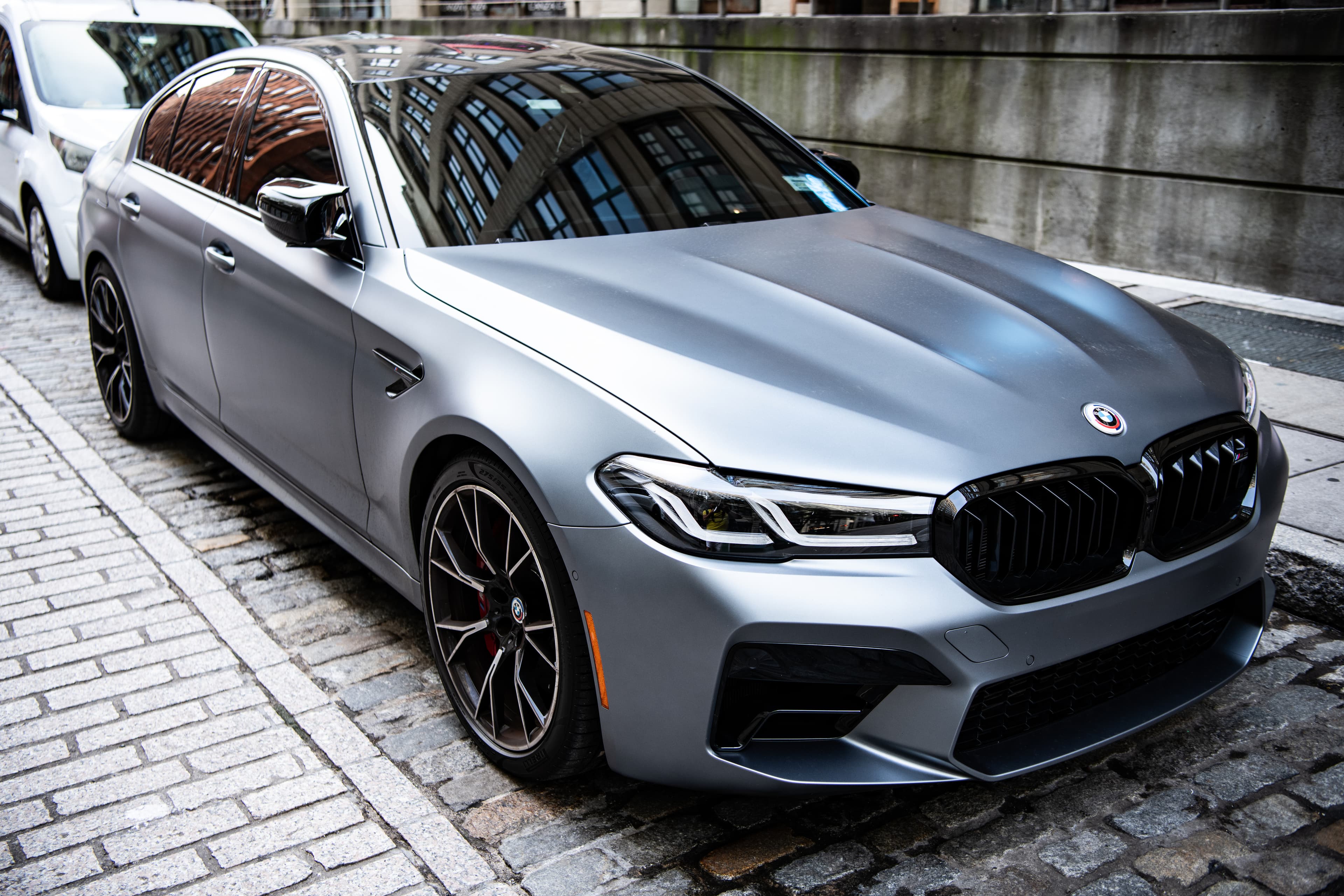 exclusive car image